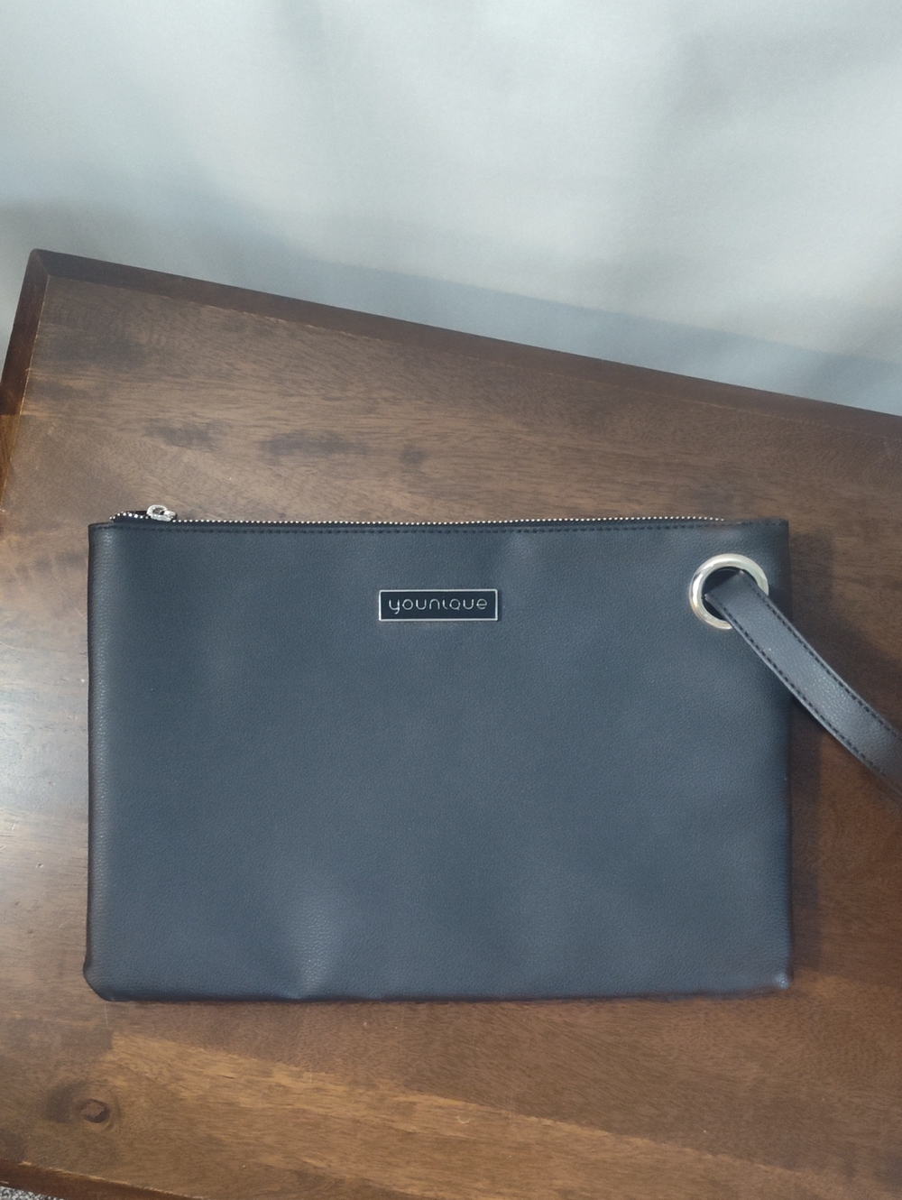 NWOT Younique Clutch, Black